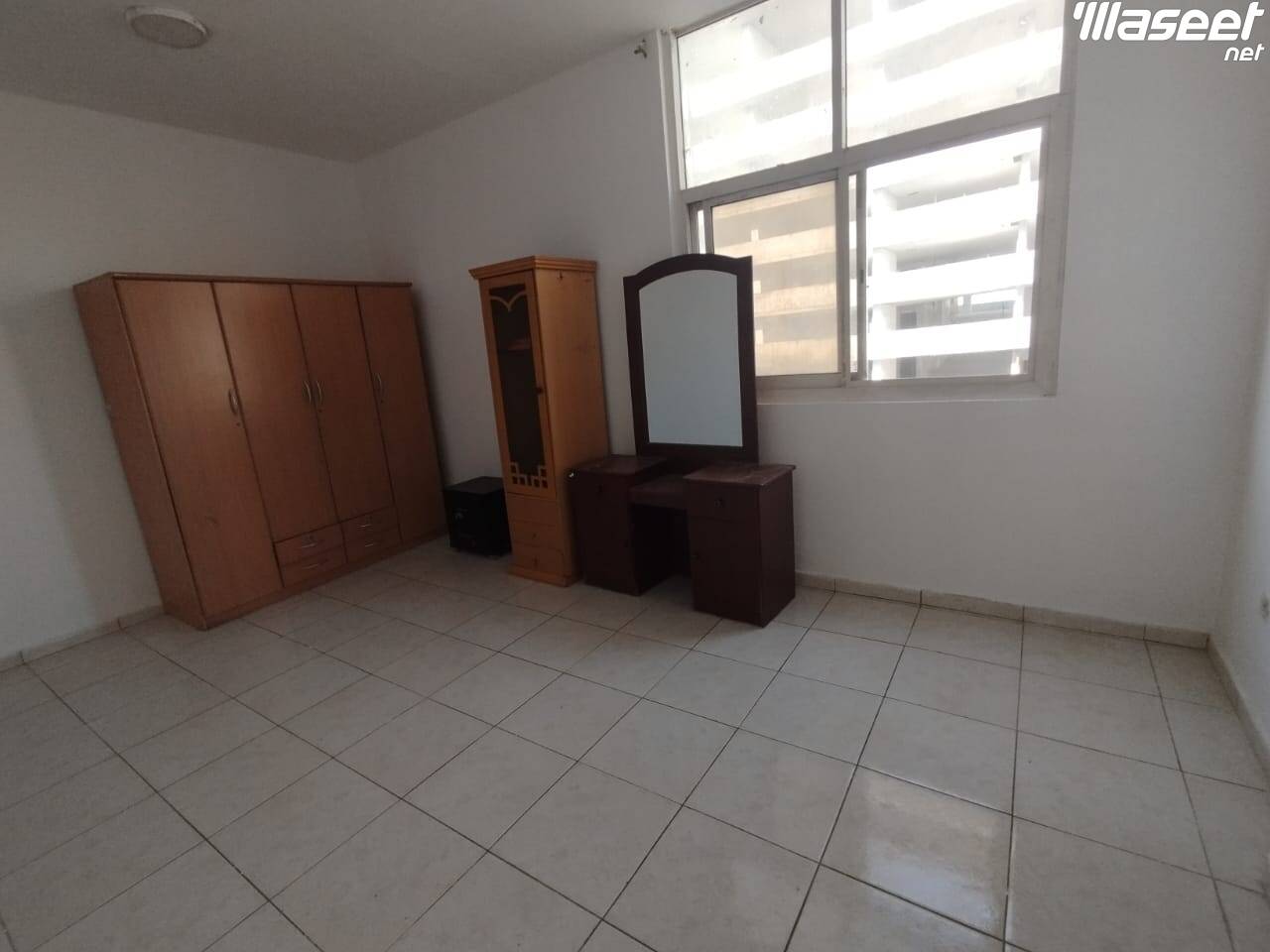 Unfurnished apartment for annual rent 0