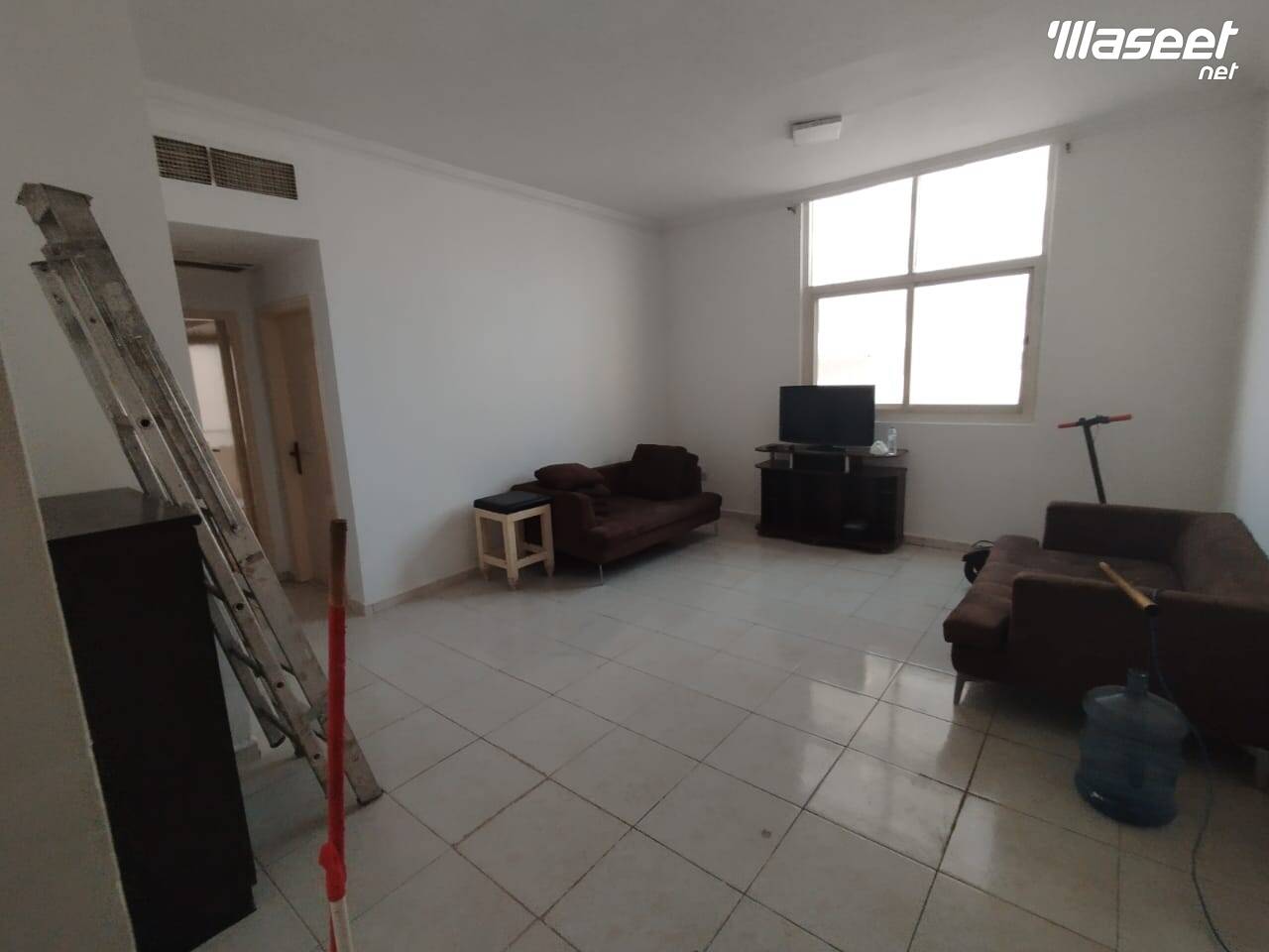 Unfurnished apartment for annual rent 11